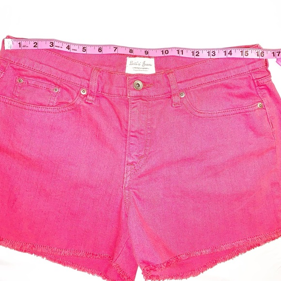 Orangish pink Levi’s shorts - Picture 3 of 7